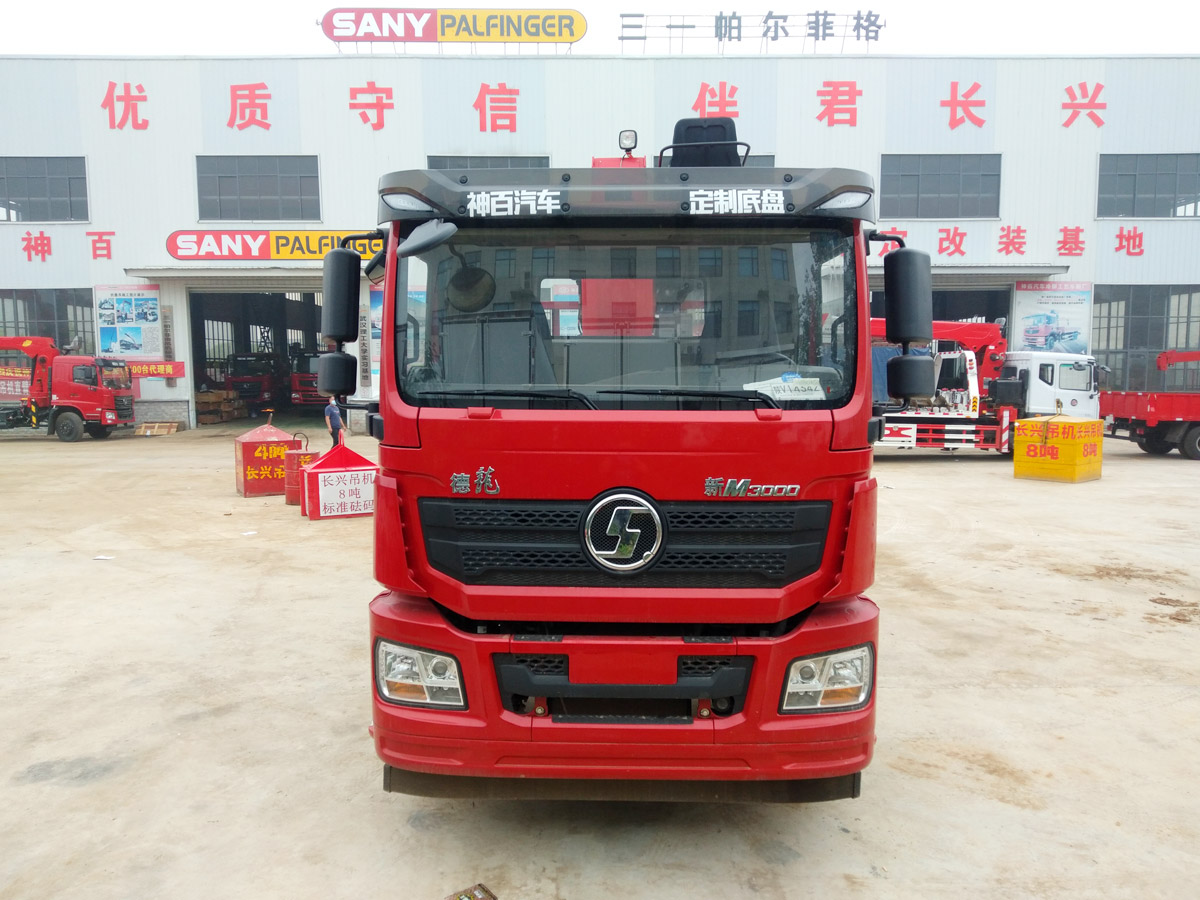 陕汽德龙新M3000驾驶室后双桥上装三一12吨直臂式吊机